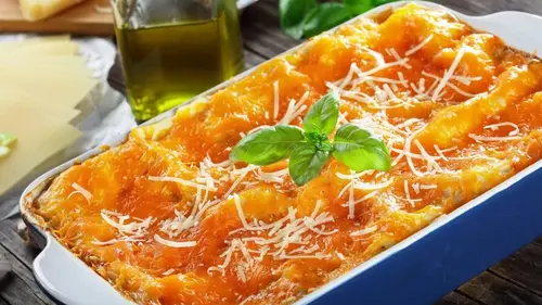 Известная шеф-повар 50 лет совершенствовала этот рецепт классической лазаньи