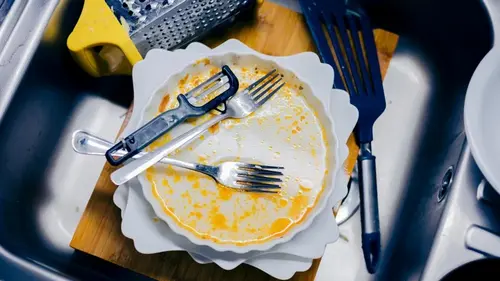 Люди, которые оставляют грязную посуду в раковине, имеют эти 9 черт, — исследование