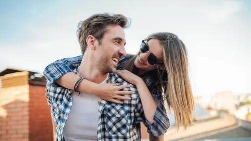 11 признаков того, что мужчина будет надежной опорой в отношениях