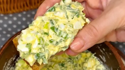 Как приготовить намазку из яиц и зеленого лука — классический рецепт