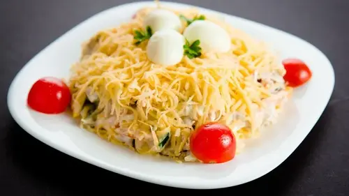 Салат из куриной печени с грибами яйцами и сыром: рецепт для праздничного стола