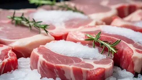 Почему ни в коем случае нельзя мыть мясо перед приготовлением: секрет профессиональных поваров