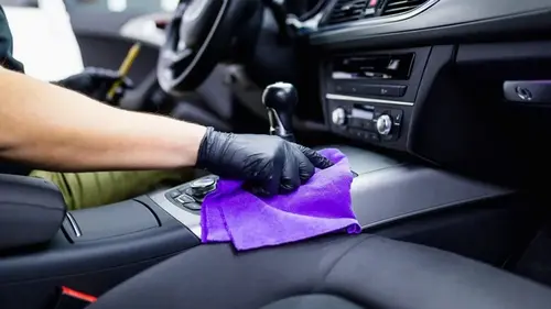Как почистить салон авто в домашних условиях: от профессиональных средств до народных секретов