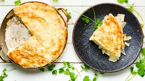 Рваный пирог из лаваша с творогом и сыром: рецепт для ленивых хозяек