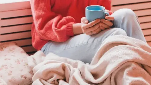 В квартире холодно, хотя отопление работает: проверьте эти места, через которые уходит тепло