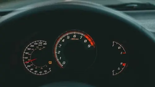 Что случится с автомобилем, если долго на нем не ездить: семь опасных последствий